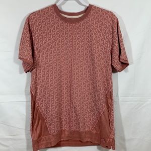 8ighth strkt red short sleeve street wear T-shirt Tee Mens Size Large Pink